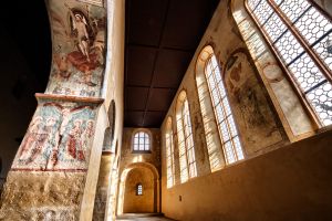 3. Platz 'Romanische Basilika St. Martin in Greding' von Weiß Hermann