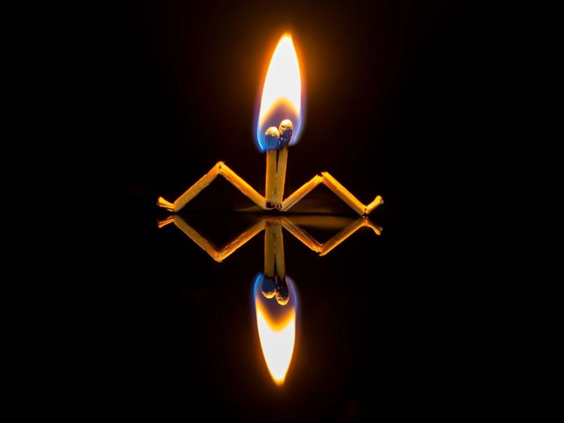 2.Platz 'Zwei, Feuer und Flamme' von Ralf Wandke 2.Platz 'Zwei, Feuer und Flamme' von Ralf Wandke