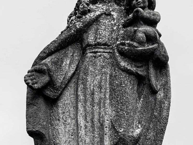 10.Platz 'Madonna mit Kind' von Samantha Mito 10.Platz 'Madonna mit Kind' von Samantha Mito